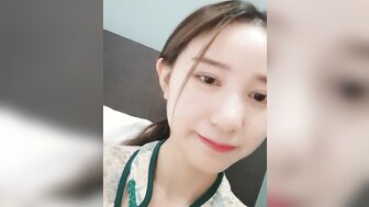 Cum on beautiful streamer' face