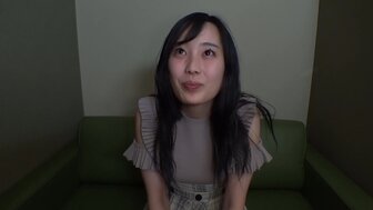 FC2PPV1977836 開朗幼稚園教師蜜穴超水潤 被內射還不失甜美笑容 [Part 1]