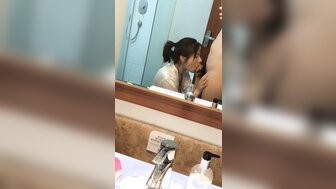 Horny girlfriend wears T-back and blowjob in washroom[1]