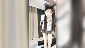 樣子清純實質淫蕩妹子 穿著JK制服啪啪