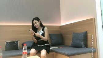 約炮長裙美腿小姐姐 水潤蜜穴操起來超爽後入猛操不停爽叫射給我