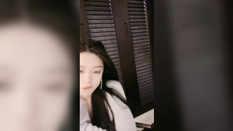 Cum in sexy babe's wet pussy