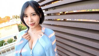 SIRO5035 playing G-cup babe's nipple and she wants more