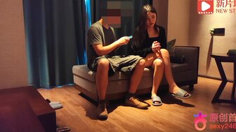 Hookup a long legs model who moans so seductive