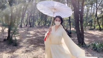 Hard fucking fair-skin girl in traditional costume