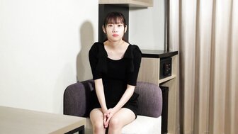 FC2PPV3864120 Cute teen girl squeezes the hugh cock in her mouth