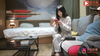 Hookup a teen college student who has a pink pussy after changing two hookers