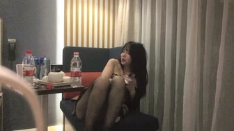 酒吧帶回半醉美女酒精刺激下特別放得開 半年沒有啪啪不停騷叫爸爸