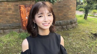 328HMDNV690 Beautiful married woman was cheating at home when her husband was away