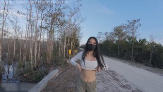 荒山野嶺激戰才夠刺激 回到酒店又操到高潮好幾次