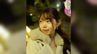 FC2PPV4450895 Charming girl with perfect body gets squirting when fingering