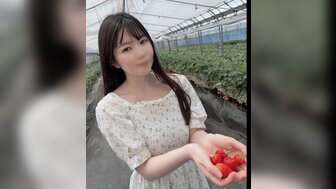 FC2PPV4485193 小哥按奈不住全都射在白晢美肌G杯美女的小穴裡