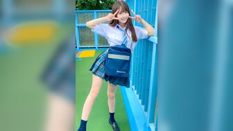 FC2PPV2049322 漂亮學生妹妹帶2個男人回家激戰 連續大量中出 [Part 1]