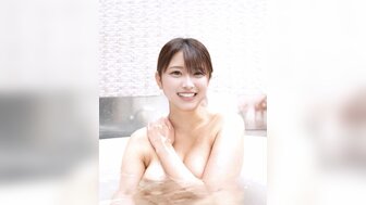 FC2PPV4525803 Creampie and intense sex with lovely married woman with I-cup breasts