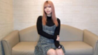 FC2PPV4598117 G奶小姐姐瘋狂潮吹被狂操小穴顏射滿臉