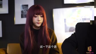 Pretty wedding planner seduced groom-to-be