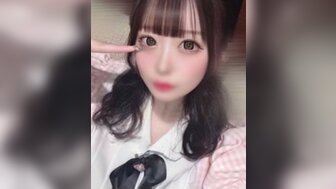 FC2PPV4637845 Cumshot inside a fair-skin school girl's pussy who is a innocent and pretty girl