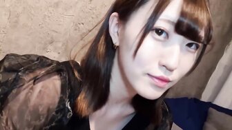 FC2PPV4702070 18歲純樸天真的漂亮女孩放學後的活動