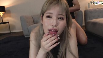 FC2PPV4721240 Cute and fair-skin teen girl with F-cup breasts got squirting orgasm