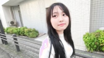 FC2PPV4737328 Cute and pretty girl cant bear the hugh cock insert into her pussy