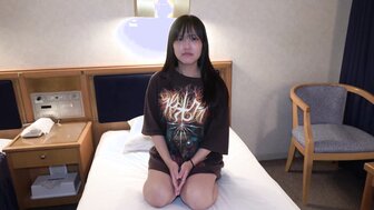 FC2PPV4744719 A young married woman living in the countryside has smooth skin and hairly pussy got creampie