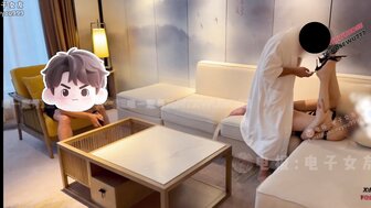 Husband was watching her horny wife was creampied by single man