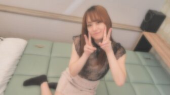 FC2PPV4735878 皮膚白皙漂亮女神內射滿滿濃密陰毛騷穴