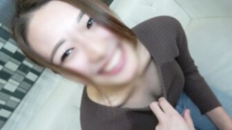 FC2PPV4756812 氣質白晢女孩用靈活長舌頭纏住雞巴榨乾每一滴精[Part1]