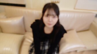 FC2PPV4804796 天真18歲的女孩只有三次性經歷 純真反應讓人無法抗拒