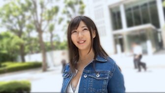 FC2PPV4810633 A slender and busty beauty spreads her legs and squirts like crazy