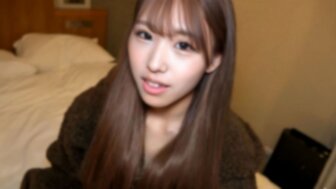 FC2PPV4819565 一張可愛艷麗的臉蛋想不到是這麼淫蕩的騷女