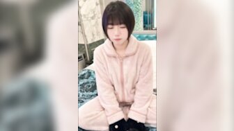 FC2PPV4834301 18歲可愛籃球部經理人被老師大量中出