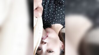 人前高冷的人妻同事拿下她後在床上越主動M腿迎接大雞巴自己動起來非常配合[1]