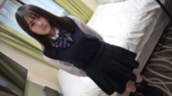 FC2PPV2941579 漂亮學生擁有一張無辜的臉 白虎蜜穴被大量中出[Part1]