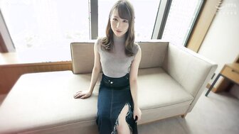 229SCUTE1245  Intelligent beauty riding cock and shouting horny