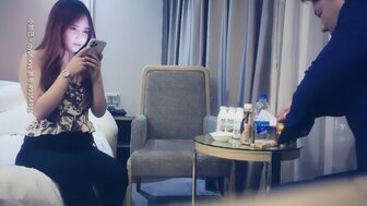 Fucking horny bitch who is good at sexy moaning