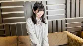 FC2PPV3187809 天真可愛的S級學生享受著肉棒帶來快感蕩氣叫聲使小哥忍不住中出滿滿